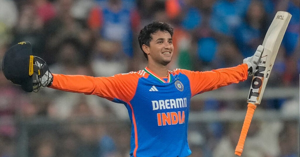 Ind Vs Pak 2025 : Abhishek publicly insulted Pakistan 2 Ind Vs Pak : Abhishek Sharma played an innings of 31 runs