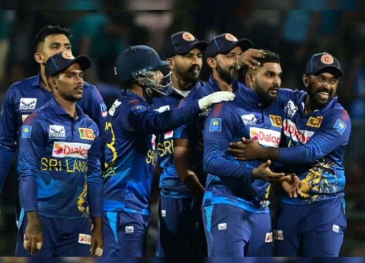 Eight Sri Lankan Players Exit Pakistan : Sri Lanka abandons Pakistan tour after Islamabad terror attack; players return home fearing safety. 1 Mumbai